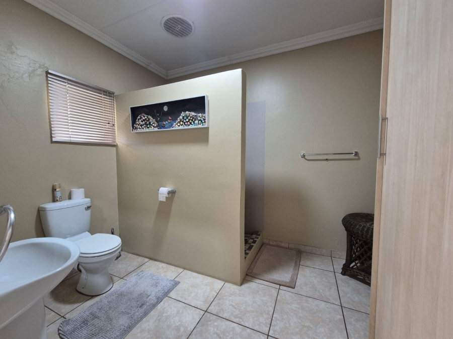 7 Bedroom Property for Sale in Deneysville Free State